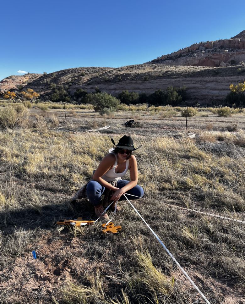 Student sets up a vegetation plot